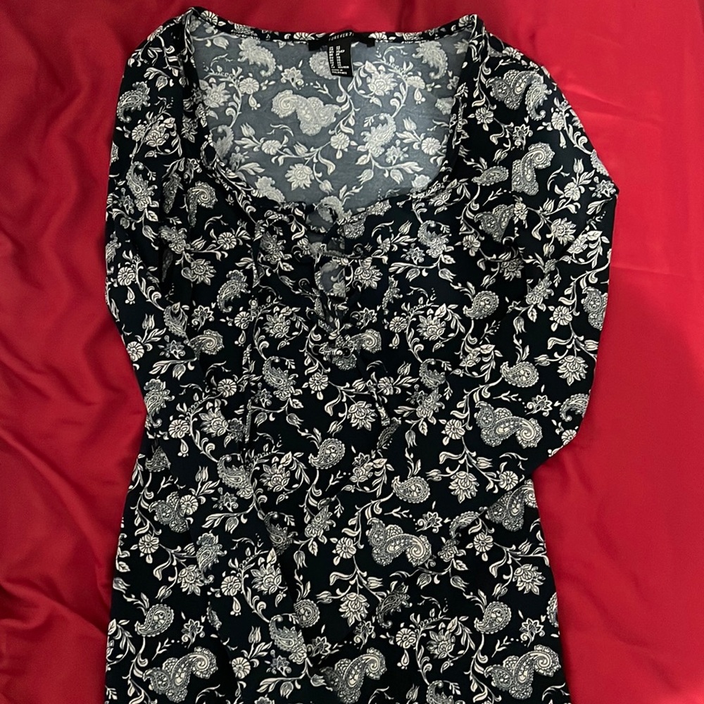 Black forever 21 mini dress long sleeve